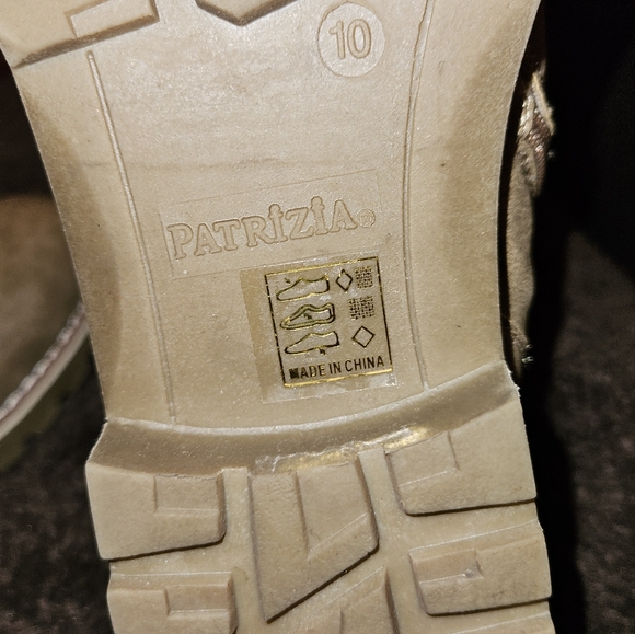 Patrizia Halvor Bootie Women's size 10, worn once, like new, excellent condition - Picture 8 of 9